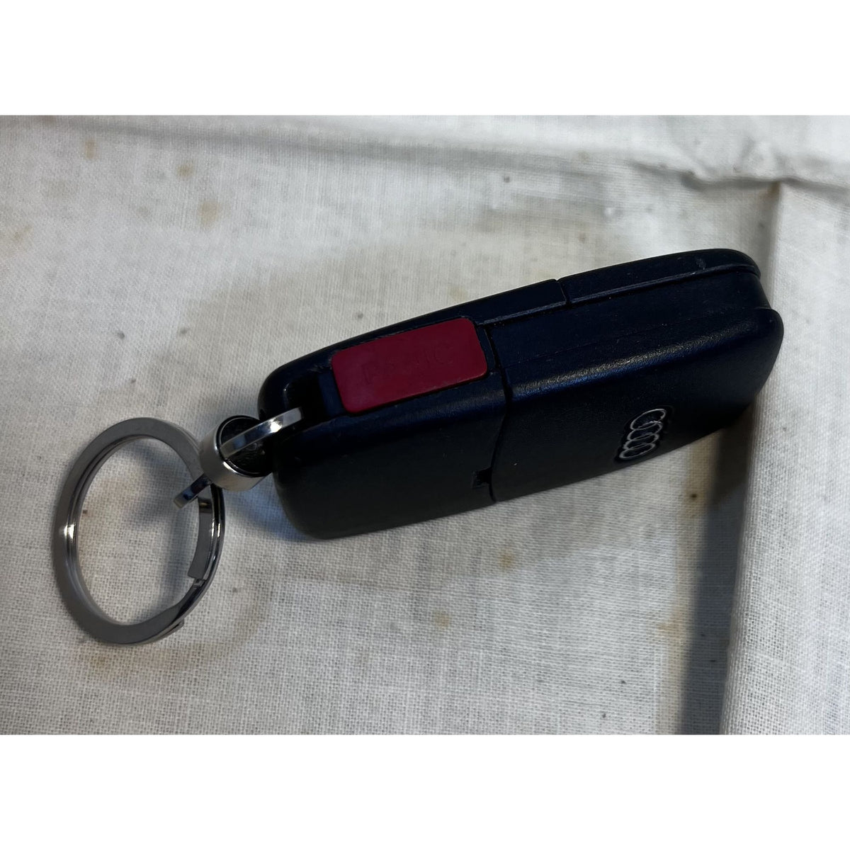 Audi Key Fob Flip Remote Key With Key Ring Holder - Black - Pre-Owned A4 A6