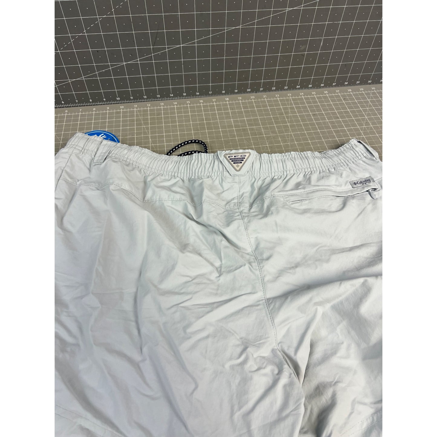 Columbia Womens PFG Backcast Water Shorts Sz. XXL UPF 50 Omni-Shade Light Gray