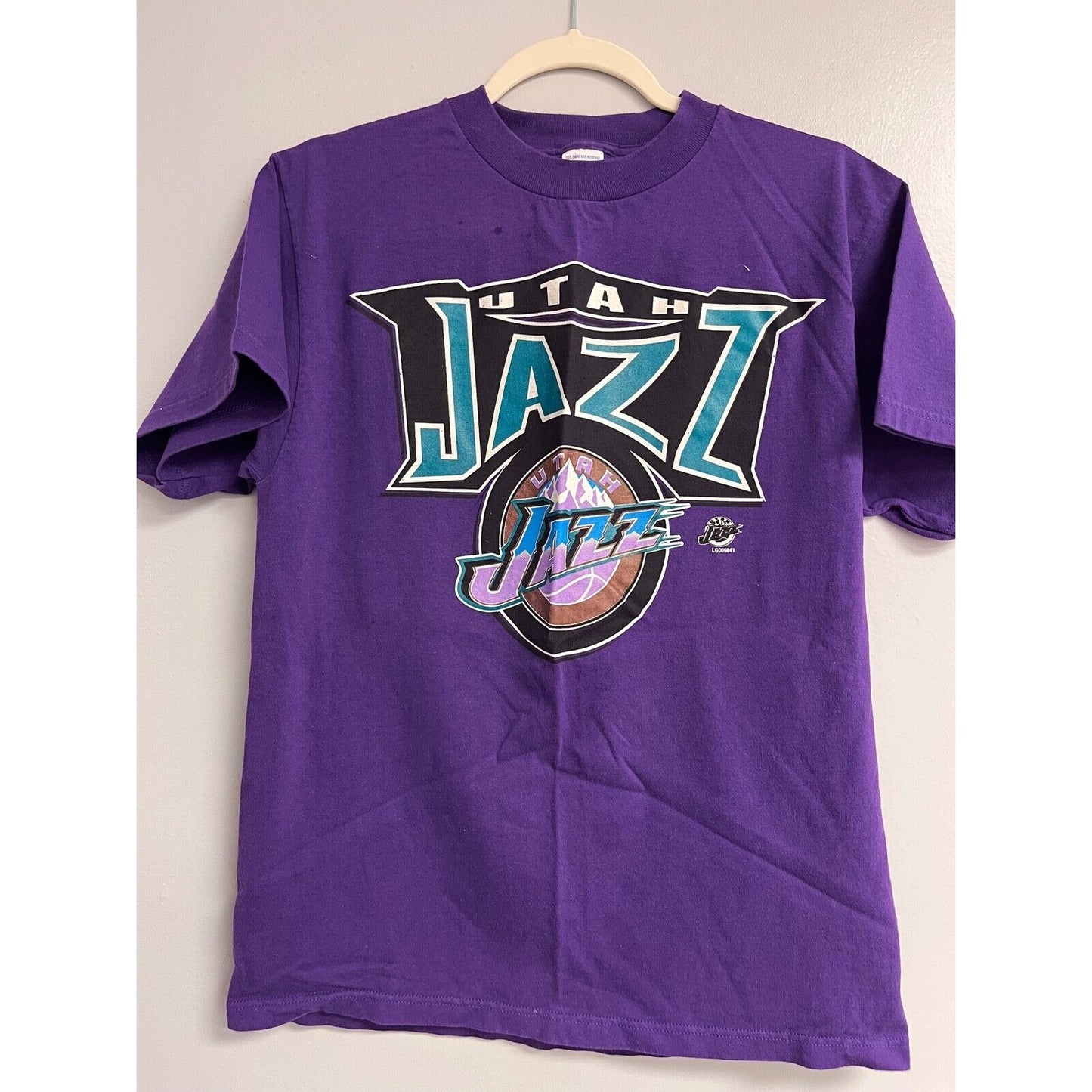 Logo 7 Vintage Utah Jazz t-shirt size M 100% cotton