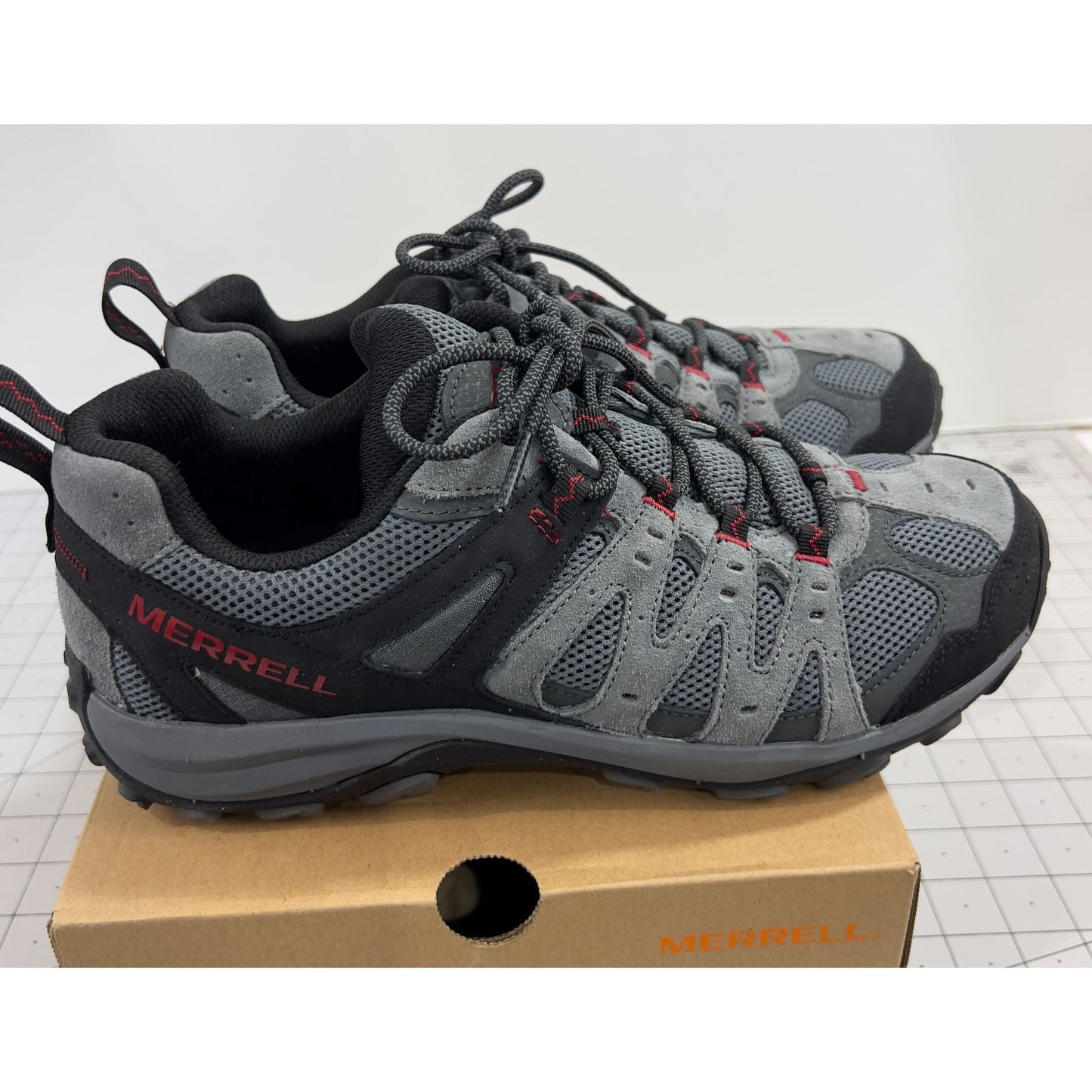 Merrell Accentor 3 Hiking Shoes Leather/Synthetic Men's Sz. 9 New Rock/Gray